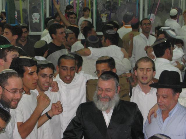 קובץ:Rav asher wais.jpg