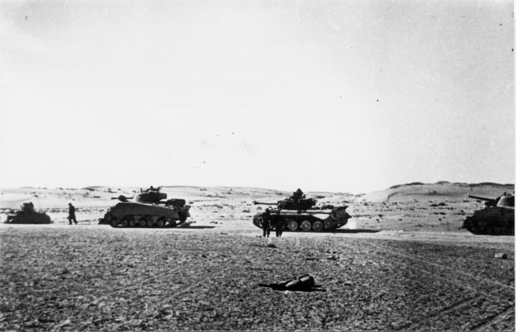 קובץ:82nd Armored Battalion During Operation Horev.jpg