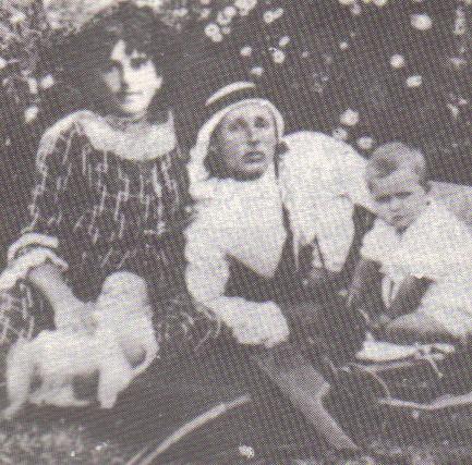 קובץ:Lishansky and family.JPG