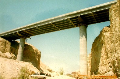 קובץ:ZoharBridge.jpg