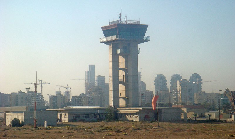 קובץ:Control tower.jpg