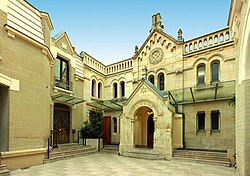 Vincennes Synagogue-1.jpg