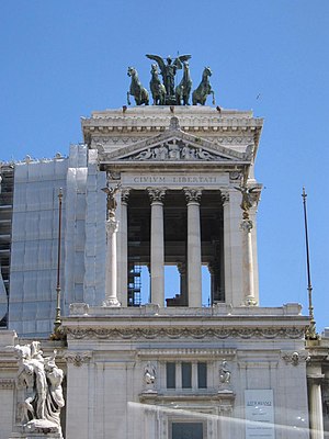 Monument to Vittorio Emanuele II in Rome detail1.jpg