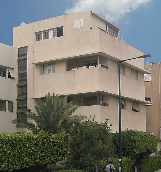 קובץ:International style tel aviv cornice.jpg