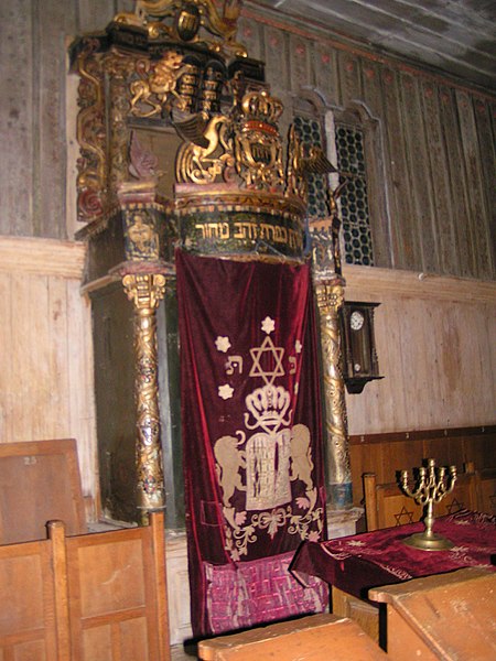 קובץ:Wooden-synagogue.JPG