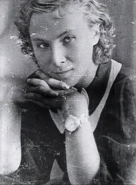 קובץ:Lydia Litvyak.jpg