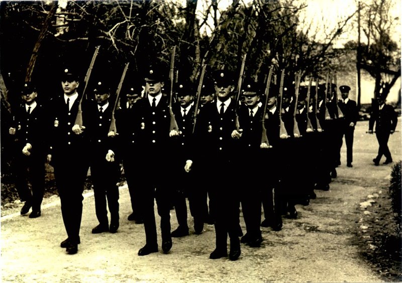 קובץ:Police Drills.jpg