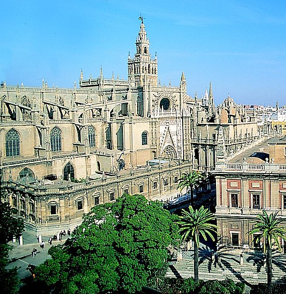 קובץ:SevillaCathedral001.jpg