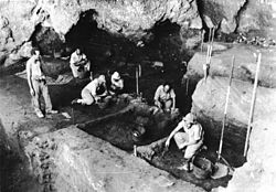 חפירות ארכאולוגיות במערת כבארה