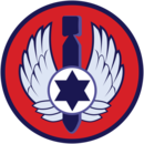  2 ‏ זוּהה בוודאות. סמל בסיס חצור (כנף 4) עד לשנת 1956.