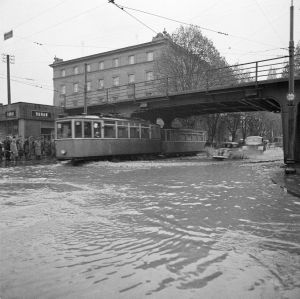 Datoteka:Poplava u Zagrebu 1964 HDA 01.jpg