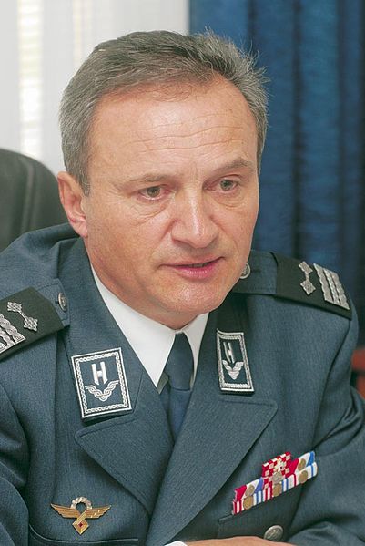 Datoteka:Viktor Koprivnjak.jpg