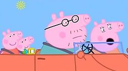 Peppa és családja hátul: Peppa és George, elöl: Papa Malac és Mama Malac