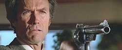 Clint Eastwood Harry Callahan szerepében