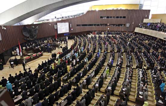 Berkas:Sidang Paripurna MPR.jpg