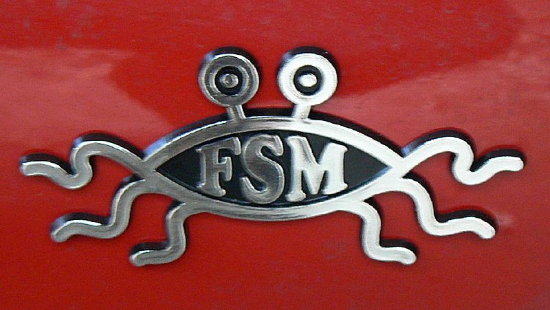 Berkas:FSM Logo on bumper.JPG