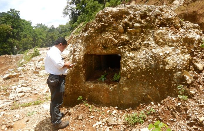 Berkas:Bunker di Pattunuang Asue1.jpg