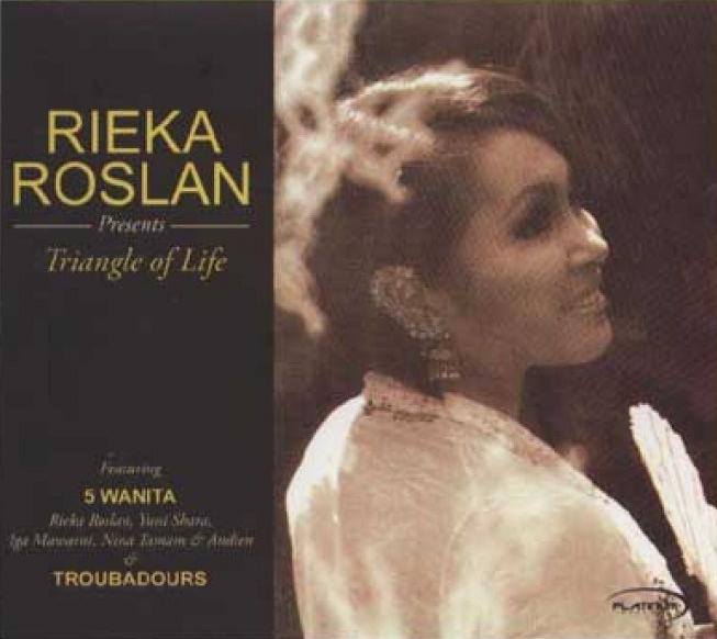 Berkas:Rieka Roslan - Triangle of Life.jpg