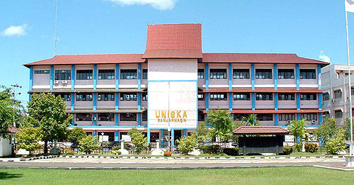 Berkas:Rektorat Uniska Bjm.jpg