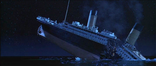 Berkas:Titanic breaks in half.jpg