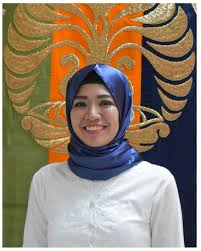 Berkas:Devie rahmawati.jpg