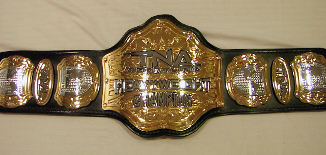 Berkas:TNA Heavyweight Championship Belt.jpg