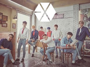 Berkas:Love Me Right Romantic Universe Poster.jpg