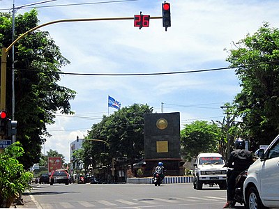 Traffic light Lincing (Patung Adipura)