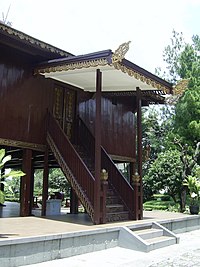 Rumah Bubungan Tinggi Wikipedia bahasa Indonesia 