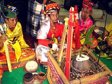 Bissu, kaum pendeta Bugis Tolotang