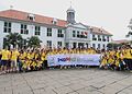 Para peserta WoPhO di depan Kota Tua Batavia