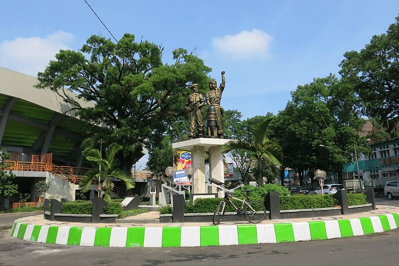 Berkas:Monumen TGP Malang.jpg