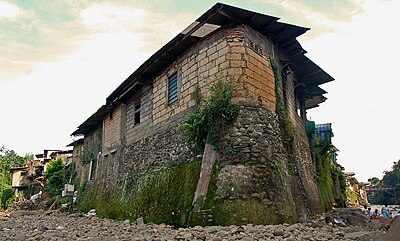 Kampung Pulo Geulis di tengah Ciliwung, Kota Bogor. Dilihat dari ujung selatan.