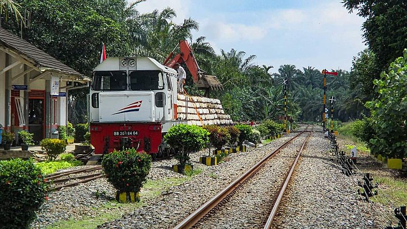 Berkas:Stasiun Bahlias.jpeg