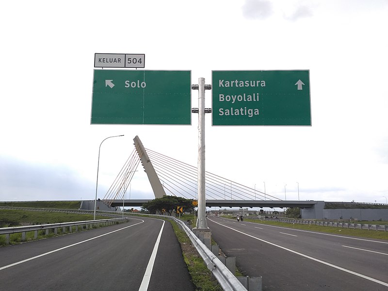 Berkas:Ic-solo-jalan-tol-solo-ngawi.jpg