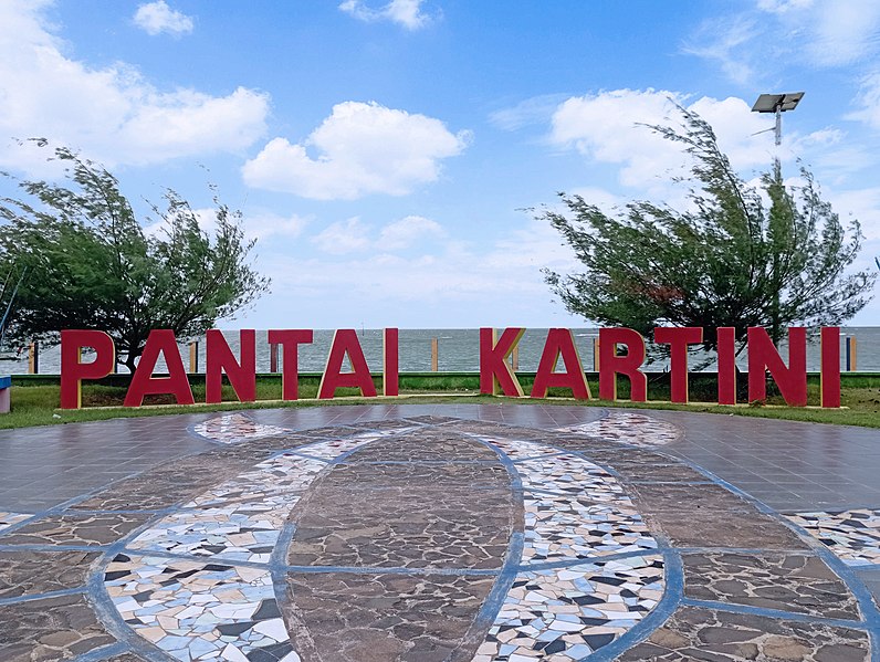 Berkas:Pantai Kartini Jepara Indonesia.jpg