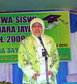 Kepala sekolah SMK Mutiara Jaya: Ibu Ayi Nuryanah, S.Pd.