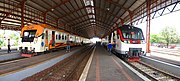 KRDI Banyubiru / Joglosemar dan Railbus Batara Kresna di Stasiun Purwosari Solo