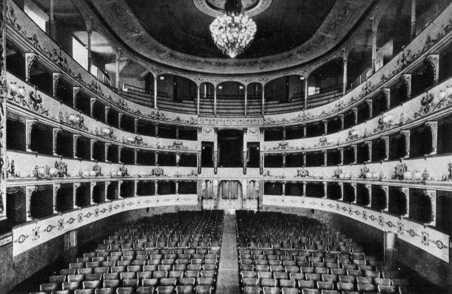 Teatro della Pergola - Wikipedia