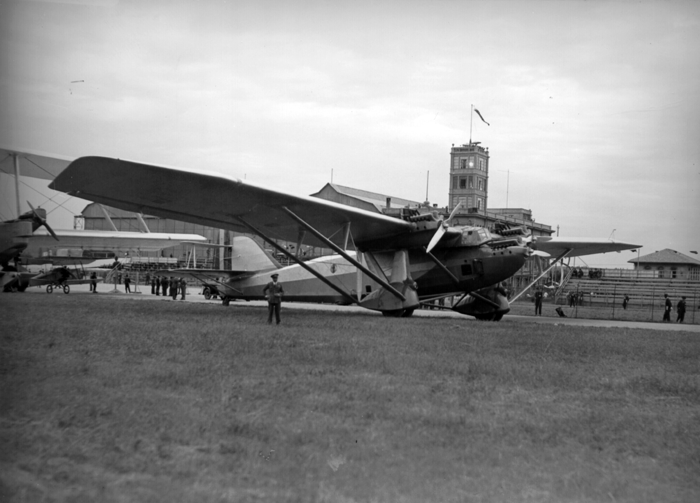 File:143 1 Caproni CA95.gif