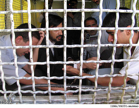 File:Mahmoud-Asgari Ayaz-Marhoni Jail.jpg
