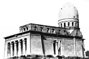 File:Mausoleo Schilizzi2.jpg