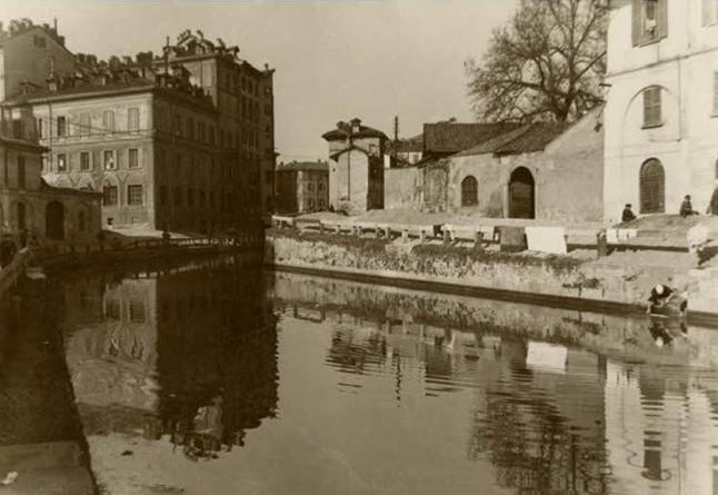 File:Via Conca del Naviglio a Milano (1910).jpg