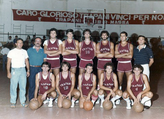 File:Pall trapani 1982-1983.jpg