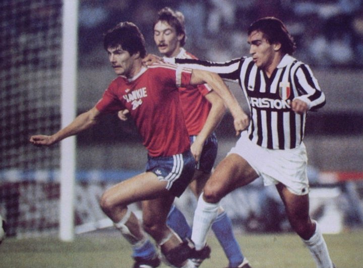 File:Coppa dei Campioni 1982-83 - Juventus vs Hvidovre IF.jpg