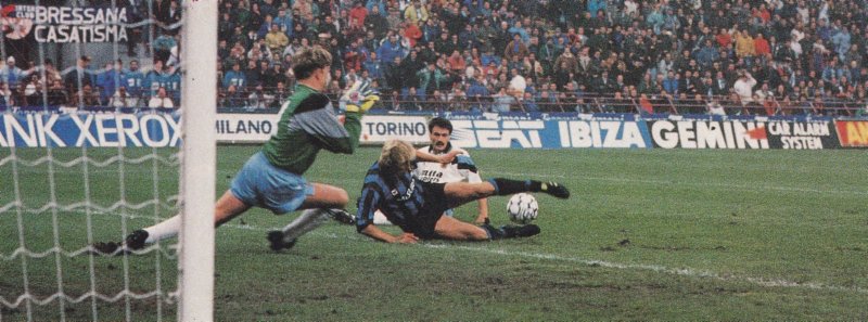 File:7 novembre 1990 Coppa UEFA Inter-Aston Villa - Klinsmann.jpg