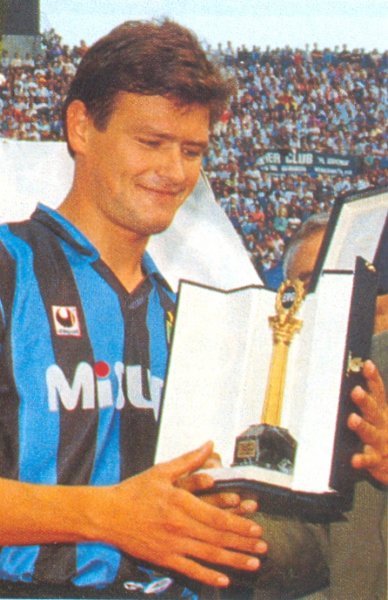 Aldo_Serena_-_ERG_Sportsman_dell%27Anno_1988-1989