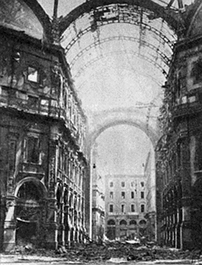 File:Milano galleria 1943.jpg