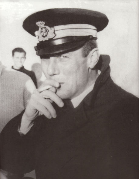 File:Junio Valerio Borghese anni 40.jpg