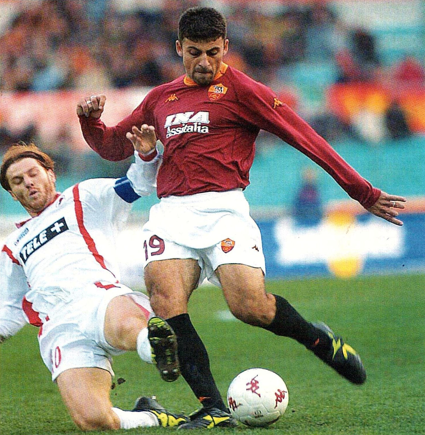File:Serie A 2000-01 - Roma vs Bari - Walter Samuel.jpg - Wikipedia